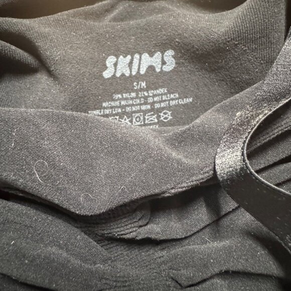 SKIMS Seamless Sculpt Brief Bodysuit S/M (US 2–10) Onyx Black NWOT MSRP $72 - Picture 4 of 8